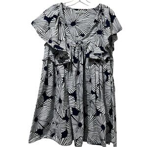 Cost Plus World Market S/M White Navy Blue floral Oversized Cap Sleeve Blouse G3